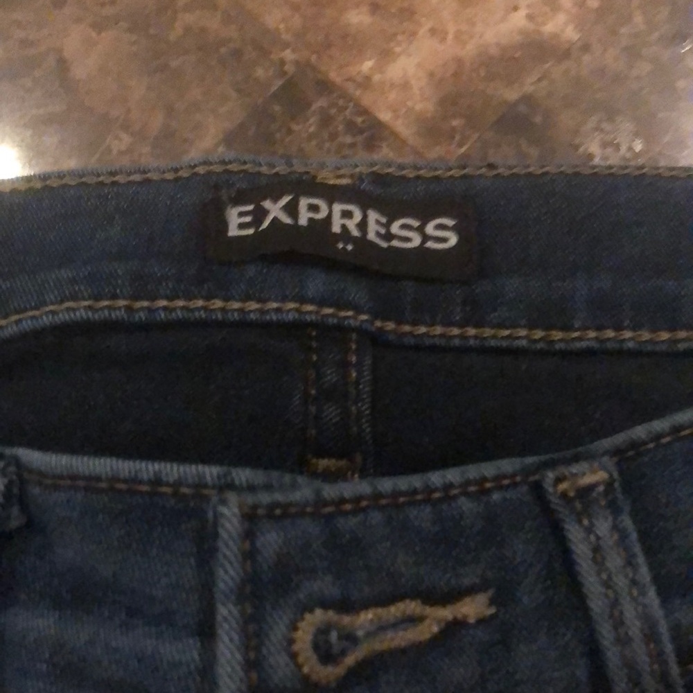 Express Jean - Picture 2 of 3